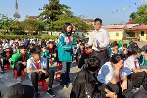 Sunh hoạt dưới cờ